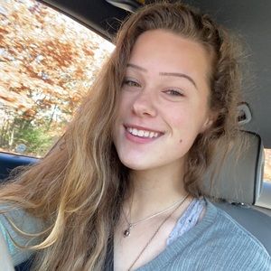 Meet your Posher, Sabrina